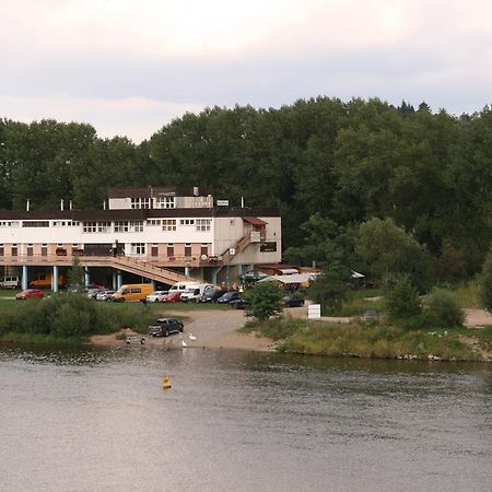 פראג Hostel Boathouse מראה חיצוני תמונה