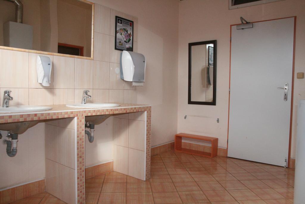 פראג Hostel Boathouse מראה חיצוני תמונה