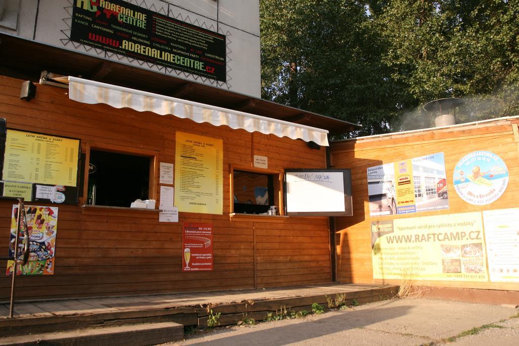 פראג Hostel Boathouse מראה חיצוני תמונה