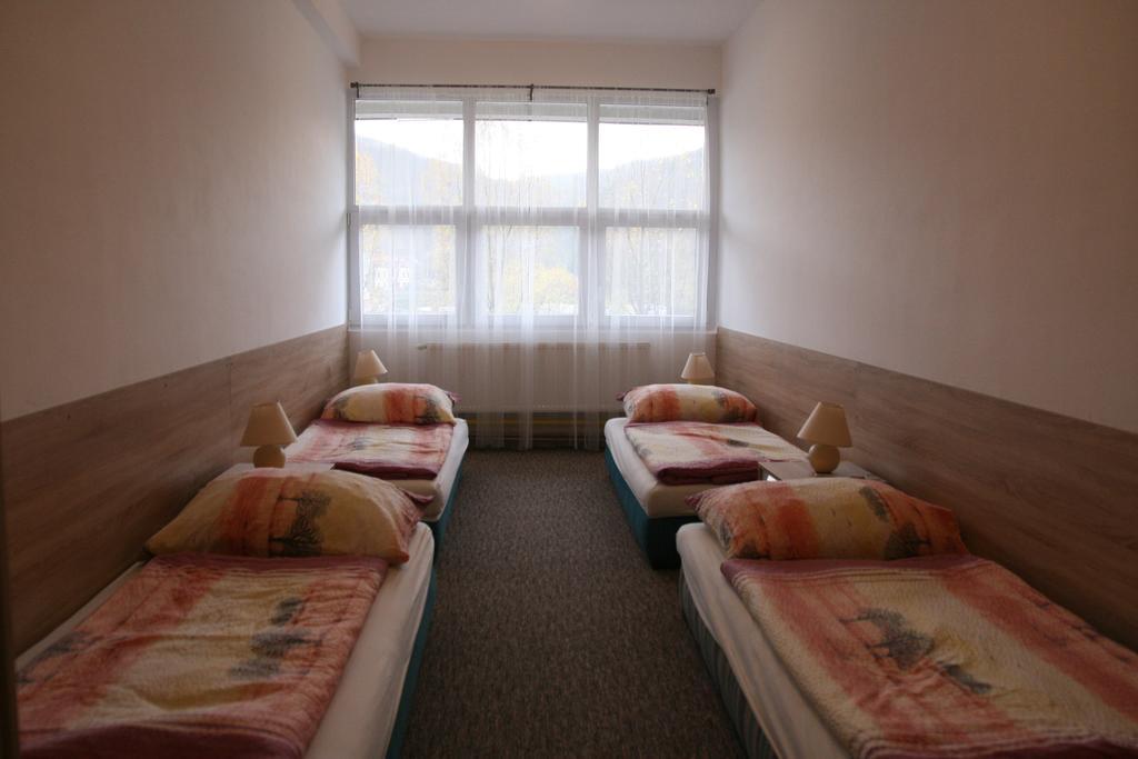 פראג Hostel Boathouse מראה חיצוני תמונה